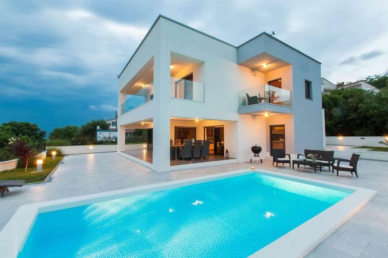 Villa Rina - Luxury Holiday Home ツリクヴェニツァ 0*,  クロアチア