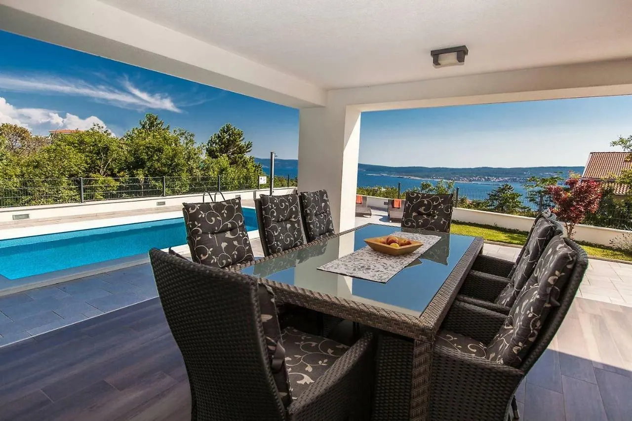 Villa Rina - Luxury Holiday Home ツリクヴェニツァ