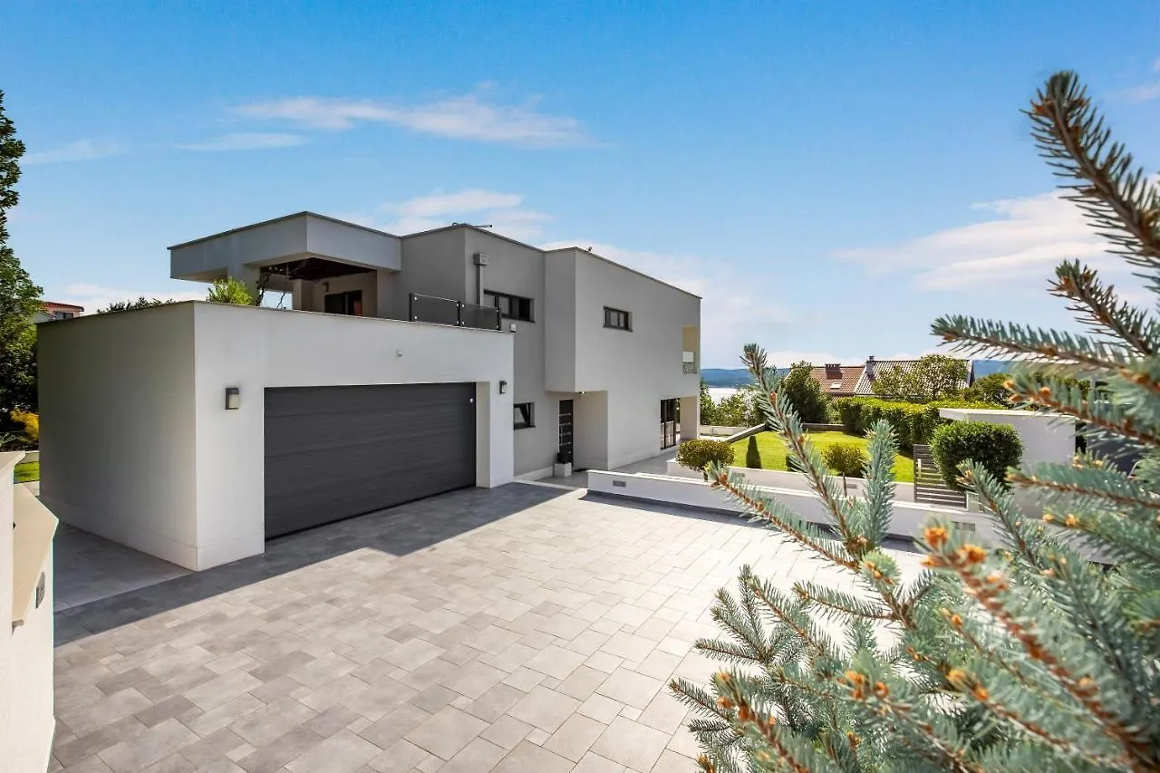Villa Rina - Luxury Holiday Home ツリクヴェニツァ
